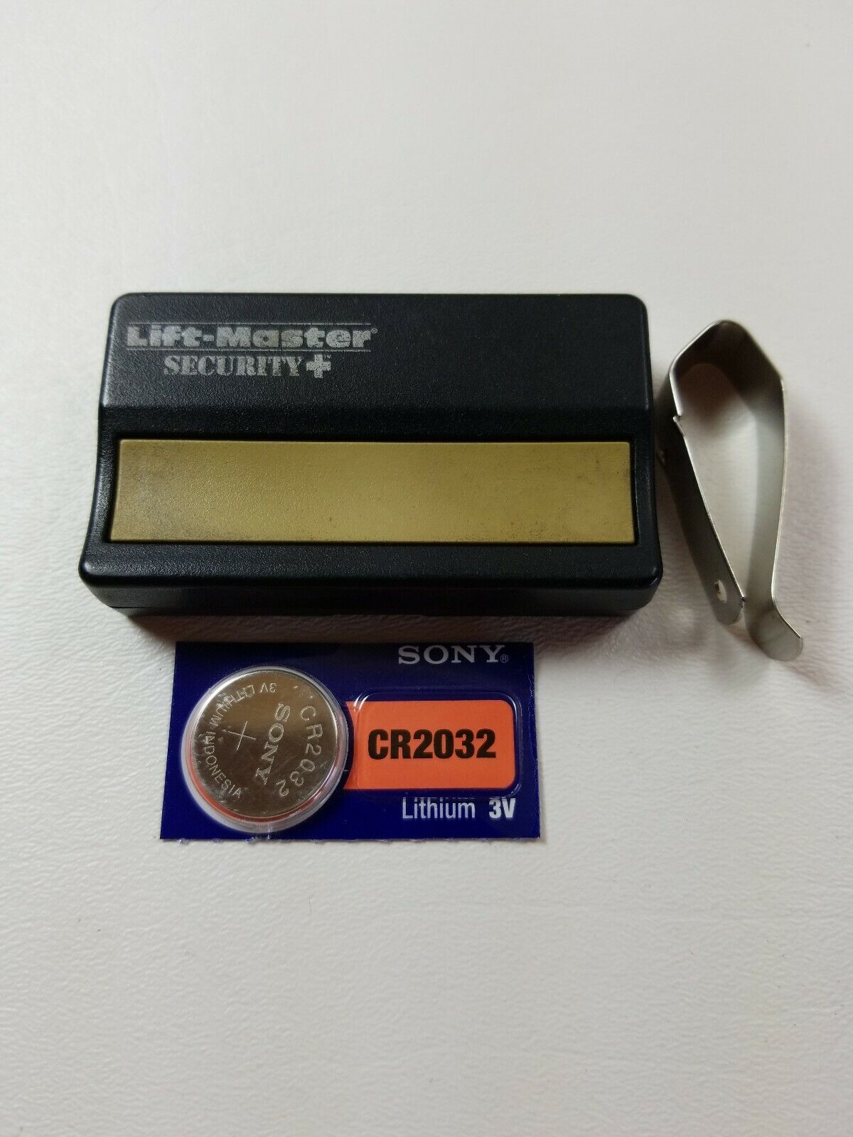 Genuine OEM Chamberlain Liftmaster 971LM 1 Button Remote w/Clip HWB1241