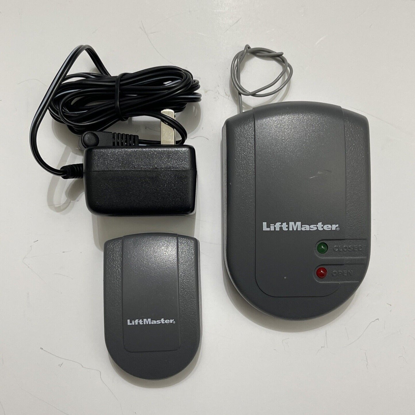 LiftMaster 002C507-2 Universal Garage Door Open/Close Indicator Kit 916LM