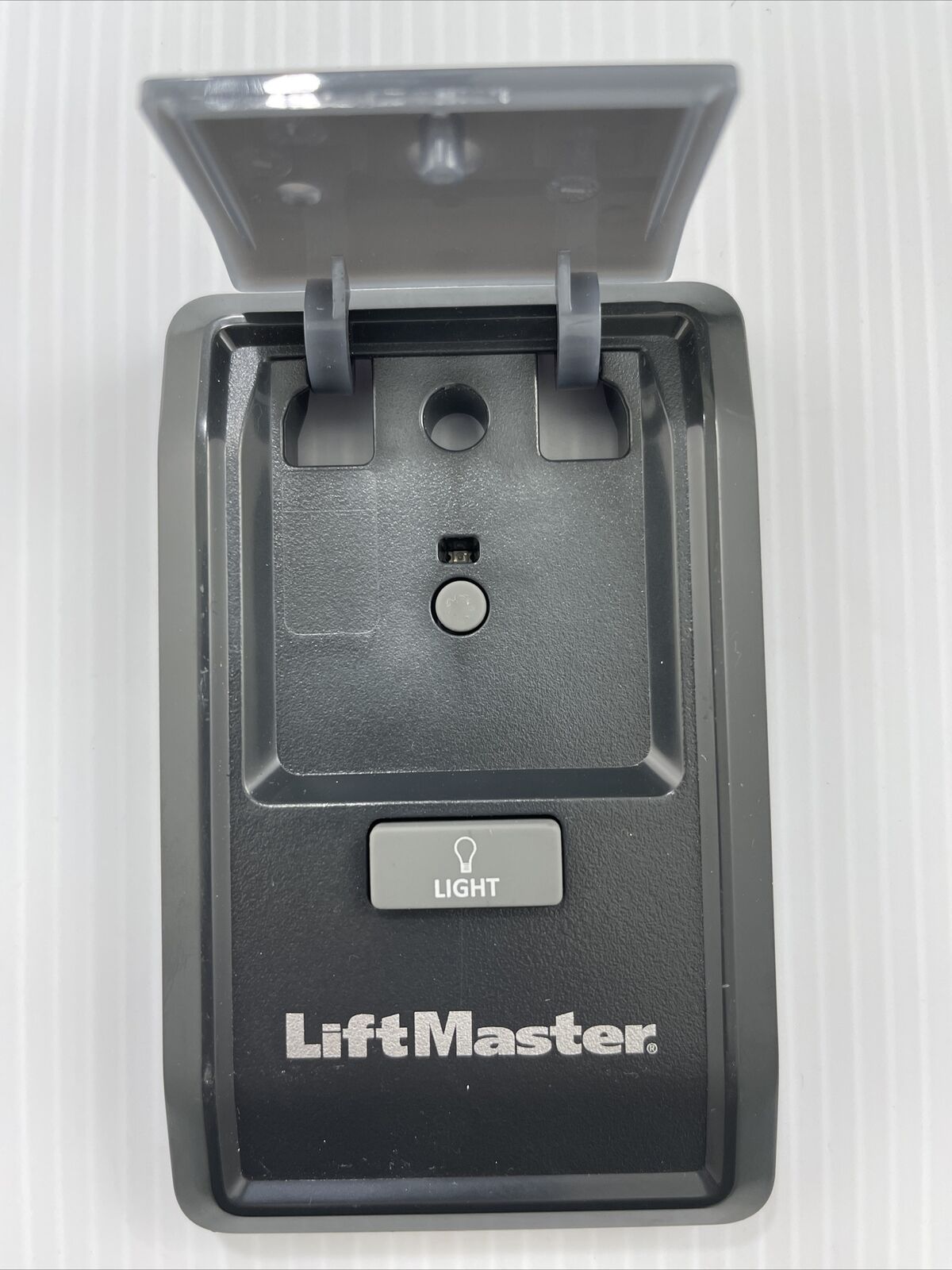 Liftmaster Controller LiftMaster 885LM Wireless Wall Button Control Panel Console Security+ ...
